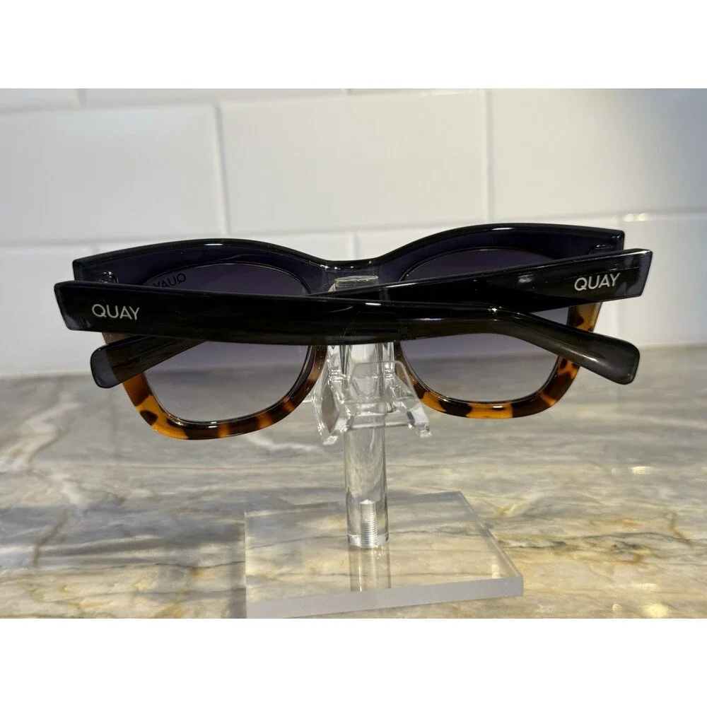 Quay Australia black tortoise owed